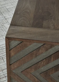 Clearance American Furniture Galleries Dreggan Rectangular Coffee Table