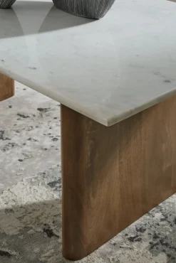 Clearance American Furniture Galleries Isanti Rectangular Coffee Table