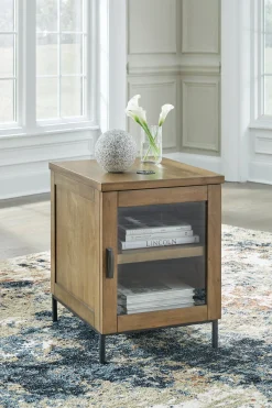 Fashion American Furniture Galleries Torlanta Chairside End Table